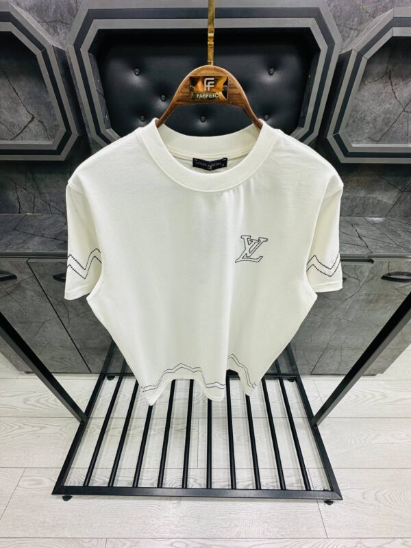 Louis Vuitton - LV074