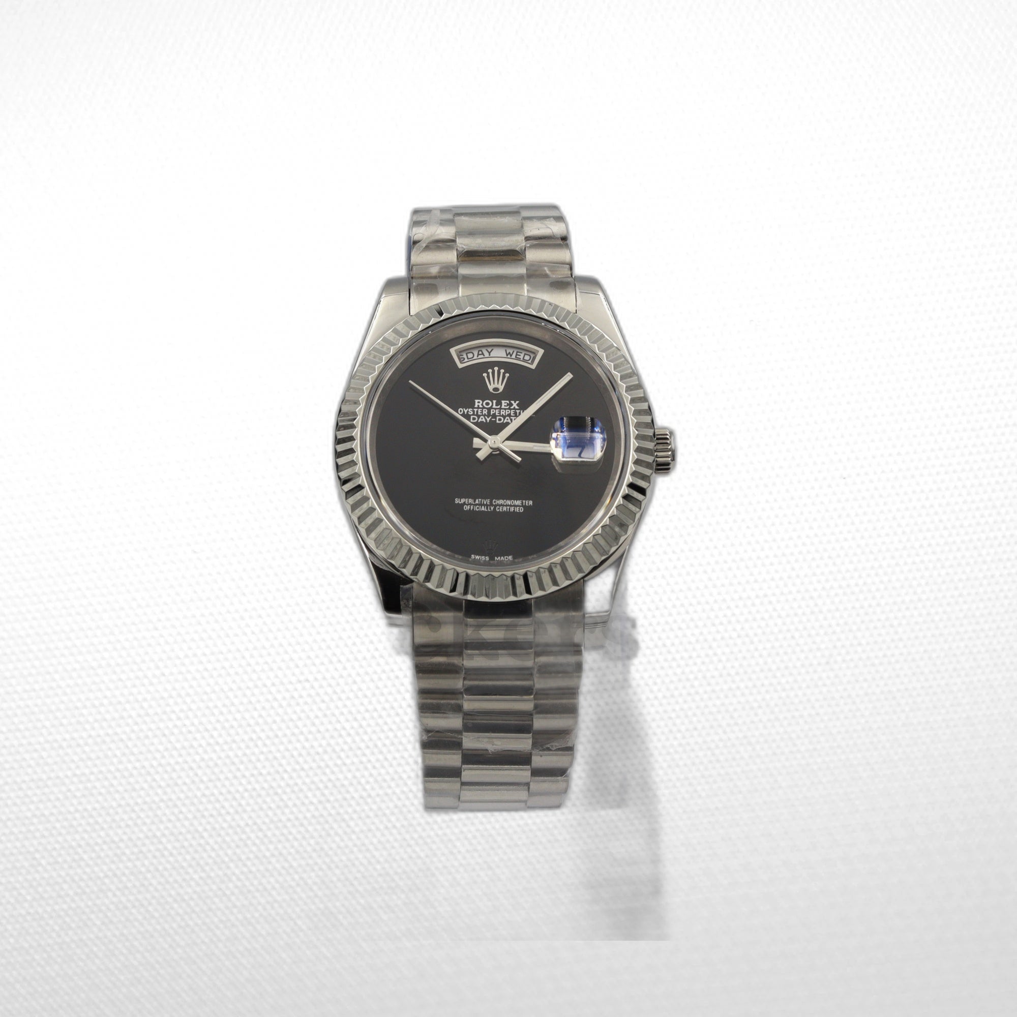 1_12e46323-d685-4960-887b-d68eaf025e86 PRESIDENT DAY-DATE 18K WATCH SS BLACK ONYX DIAL 118208 - Image 1