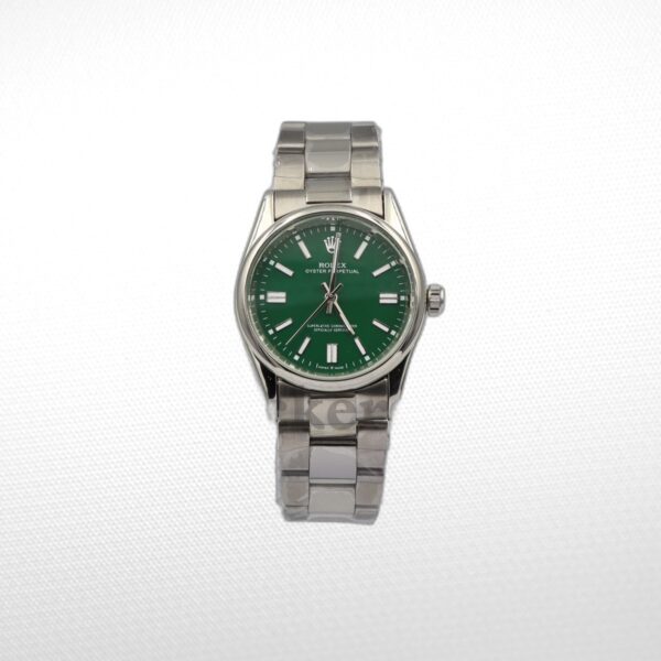 OYSTER PERPETUAL 36 REFERENCE 124300  GREEN DIAL 2AA