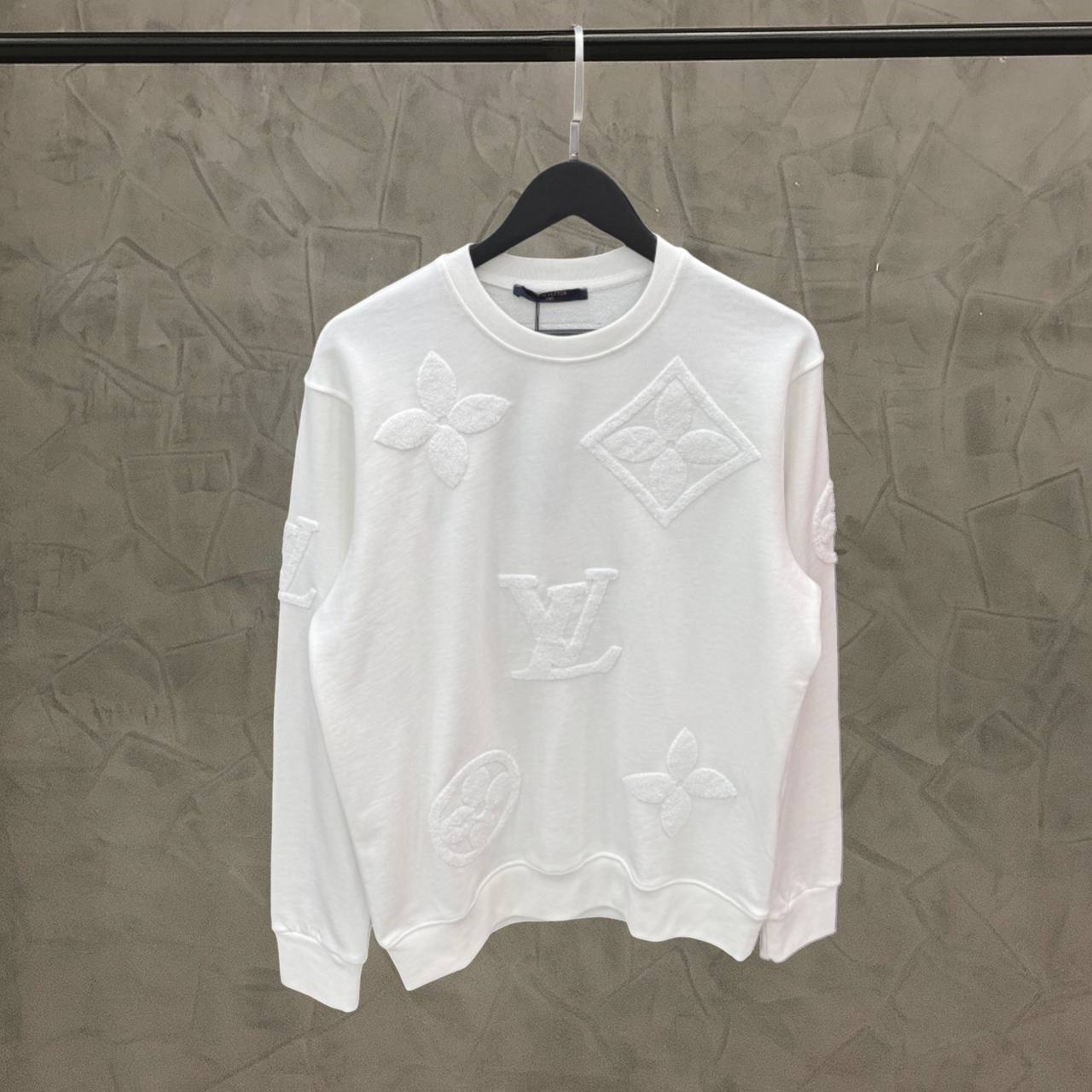 4BB9A47B-6D6F-4B15-8431-B57A4529F71D Hoodie white Louis Vuitton - LV 1574 - Image 1