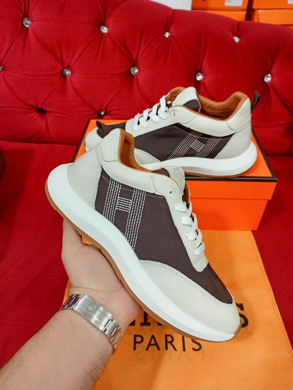 6A9D2D54-C7B4-4FBE-AC10-76C689B2245E Hermes - Image 1