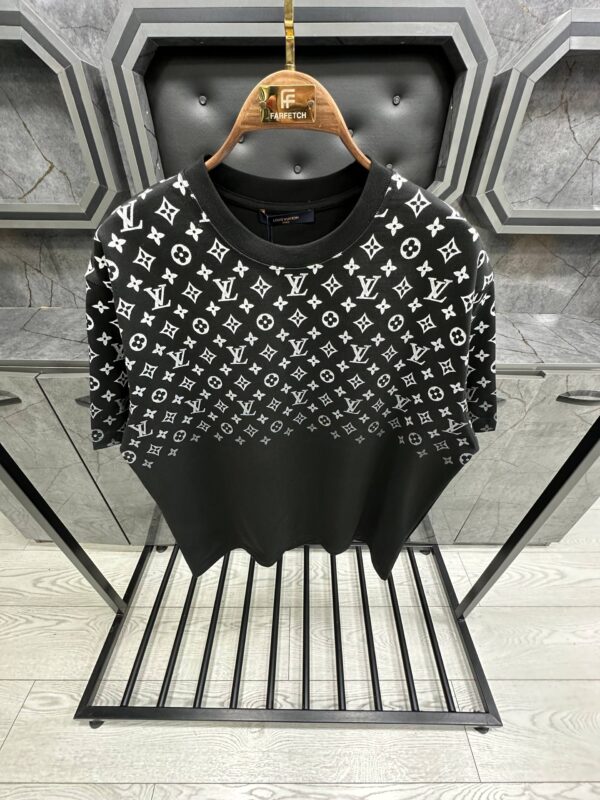 Louis Vuitton - LV063