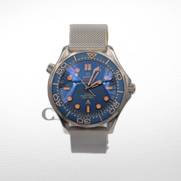 OMEGA SEAMASTER DIVER 300M 60 YEARS OF JAMES BOND
